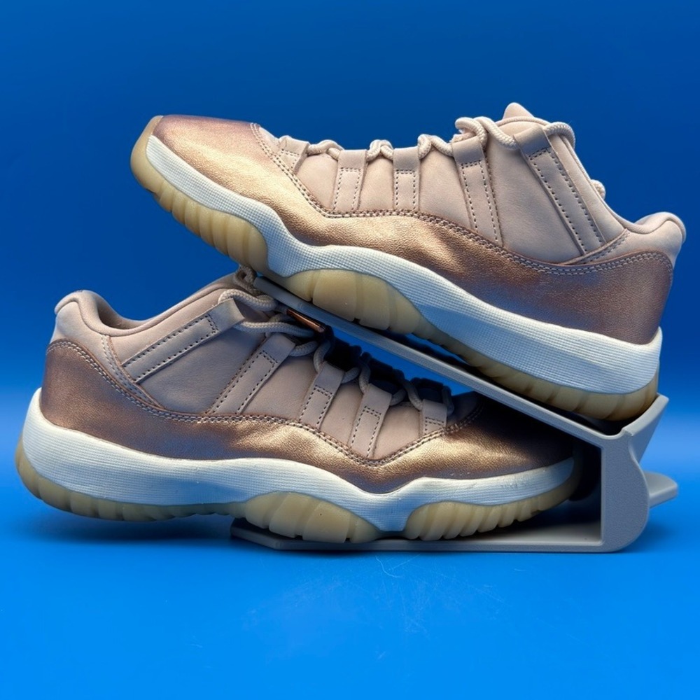 Air Jordan 11 Retro Womens "Rose Gold" Sail/Metallic Bronze AH7860-105 Size 8.5W